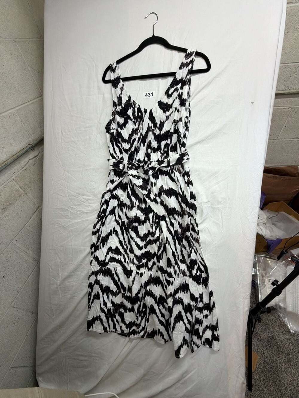 Nine West Midi Dress Size L Black White Print Sleeveless Belted Linen